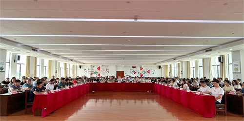 前面全景.jpg 前面全景.jpg