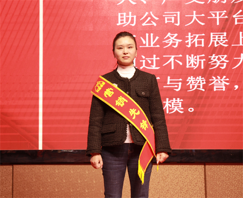 郑洁_副本.jpg 郑洁_副本.jpg